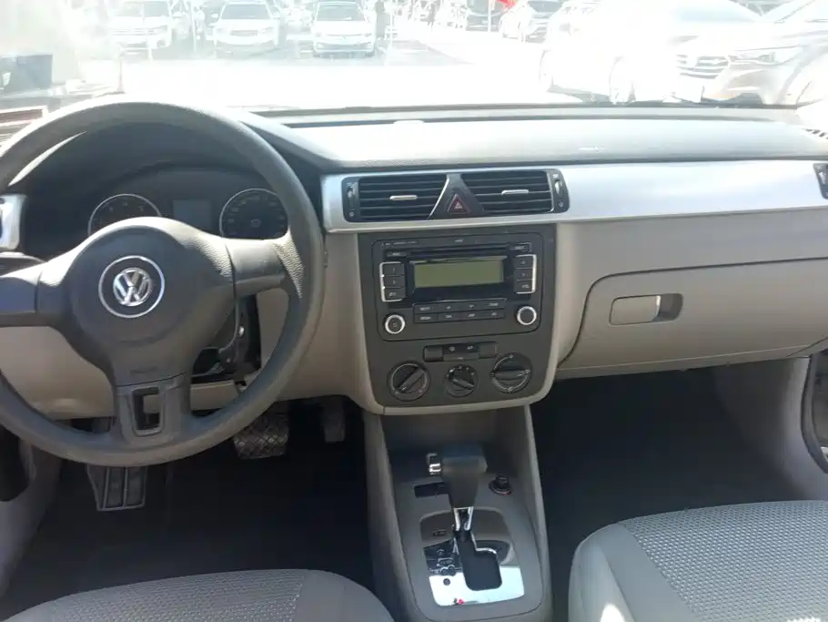 Volkswagen Bora — миниатюра 12