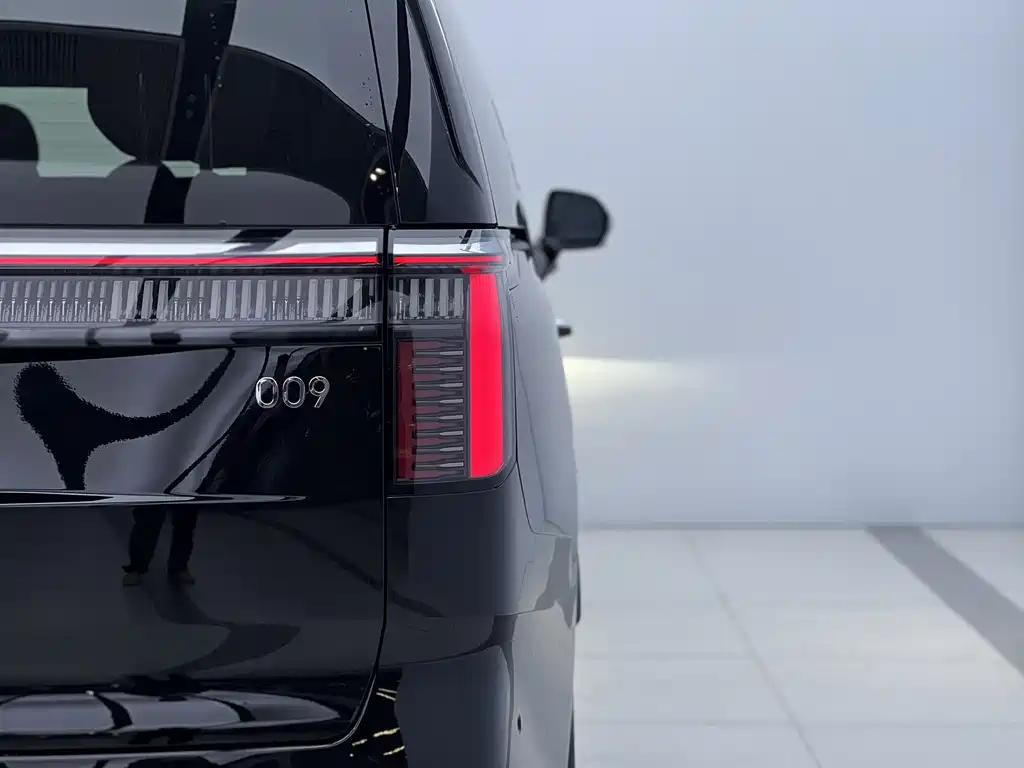 ZEEKR EXTREME KRYPTON 009