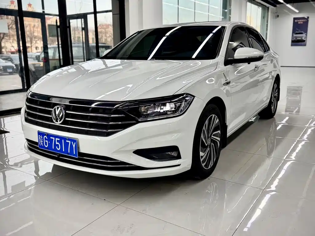 Volkswagen Sagitar 2022