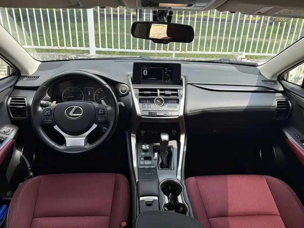 Lexus NX — миниатюра 6