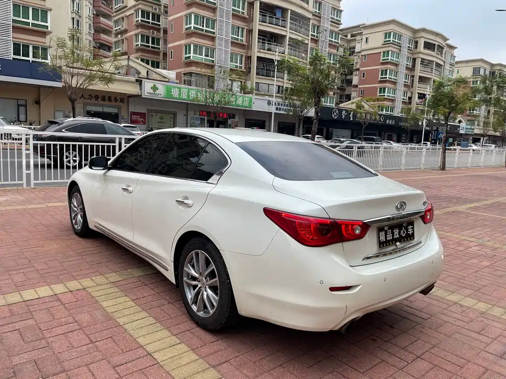 Infiniti Q50L — миниатюра 6