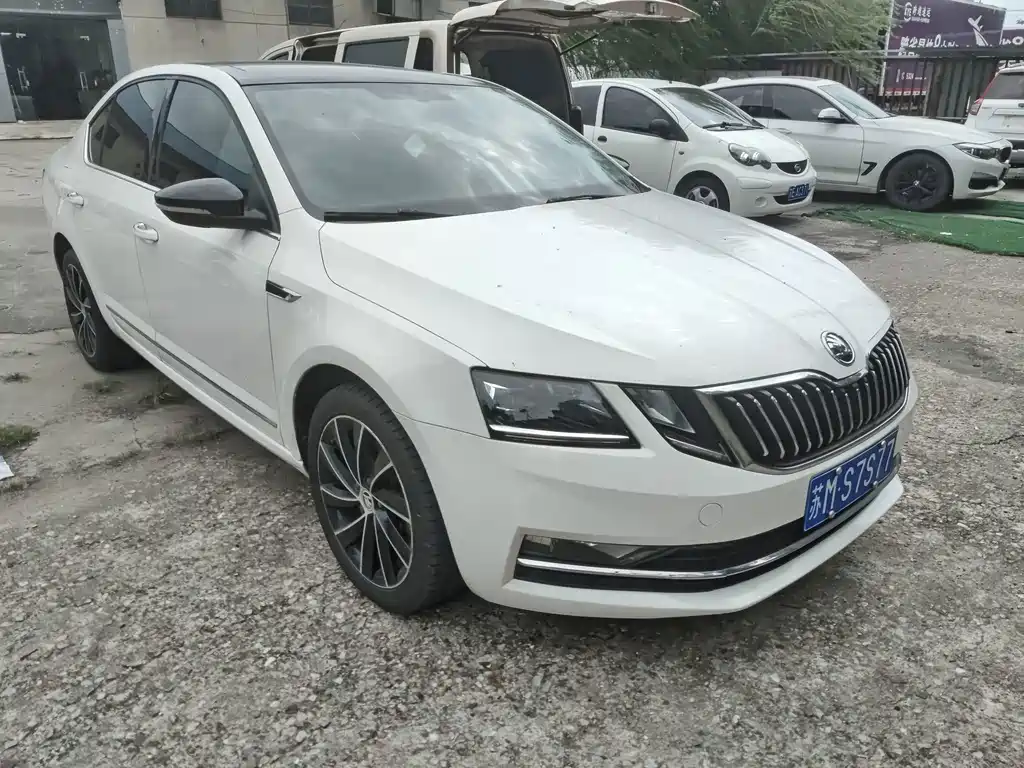 Skoda Octavia — миниатюра 3