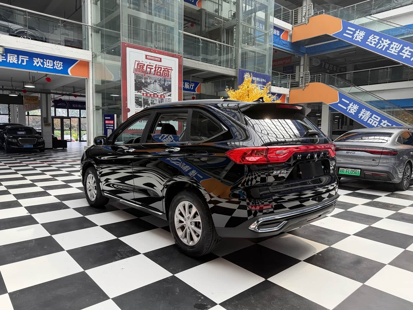 Haval Haval M6 1.5 л 2022 г. Чёрный, пробег 30000 км