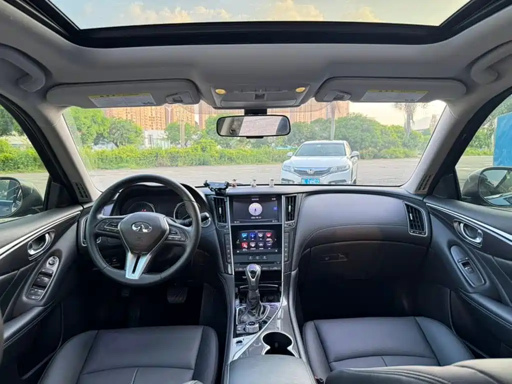 Infiniti Q50L — миниатюра 6