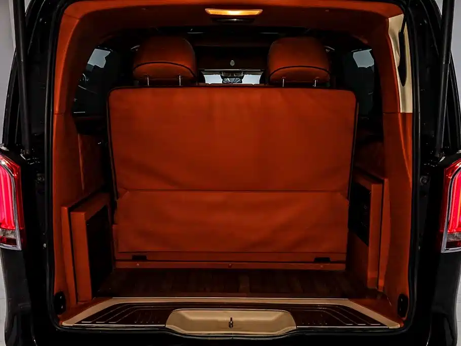 MERCEDES-BENZ V CLASS