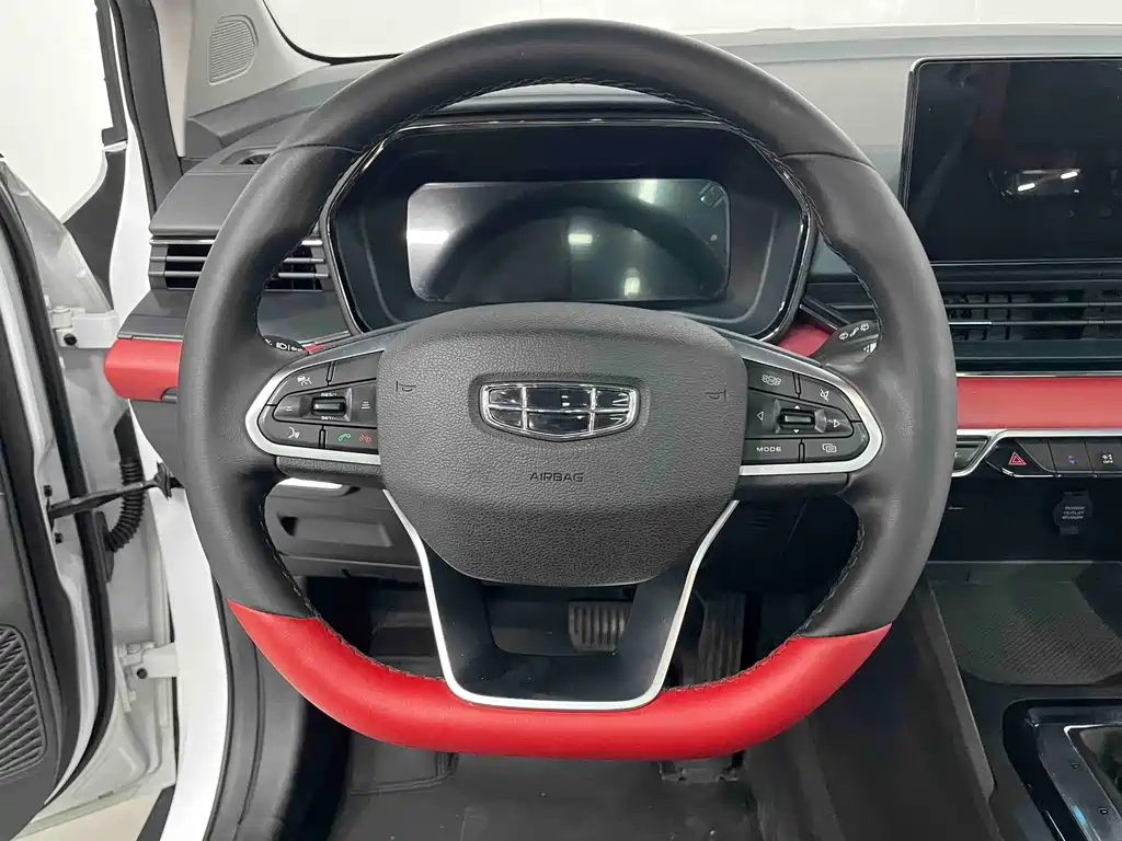 Geely Emgrand S — миниатюра 8