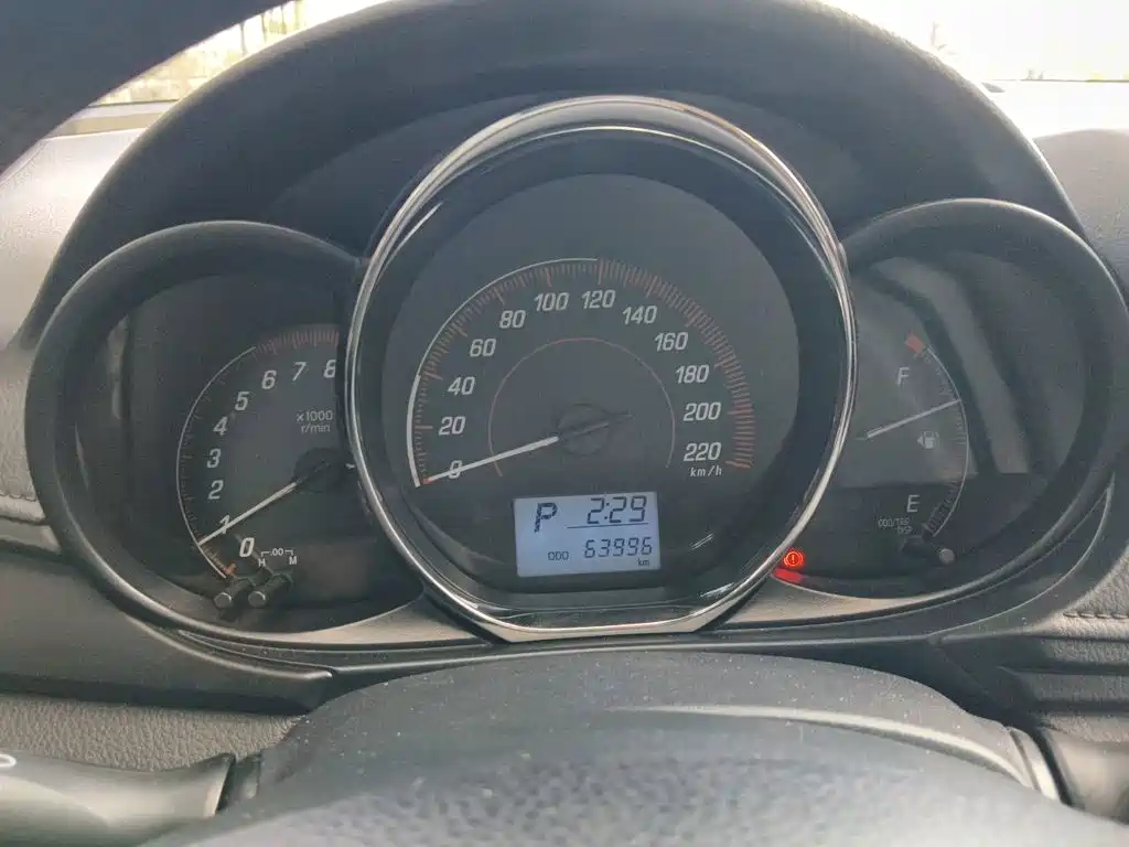 Toyota Yaris L — миниатюра 7