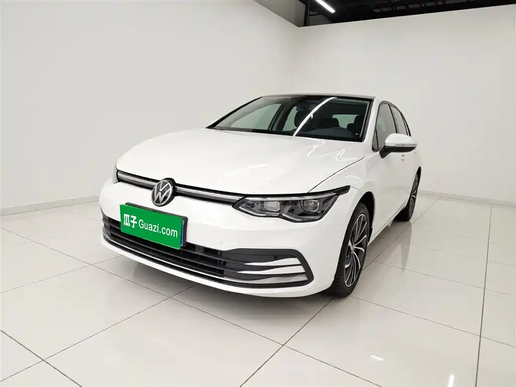 Volkswagen Golf 2021