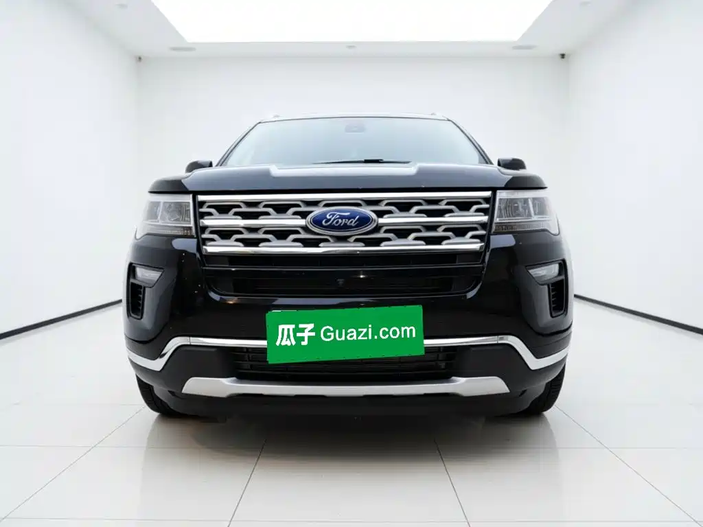 Ford Explorer (Import) — миниатюра 2