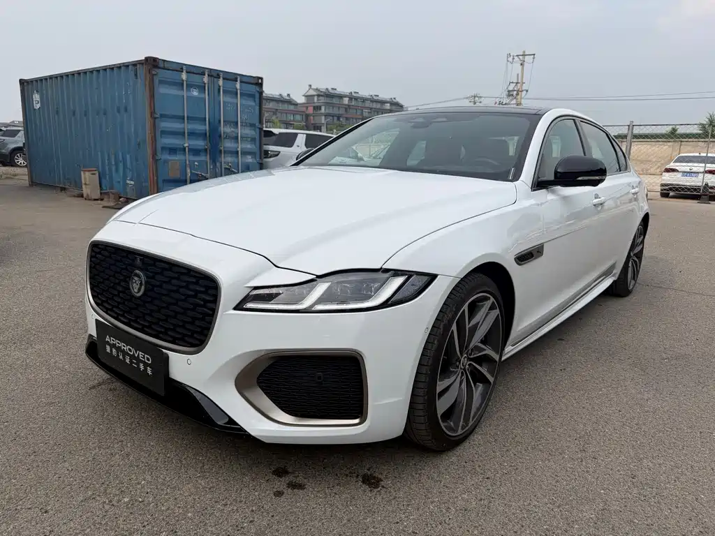 Jaguar XFL 2024 2.0T P300 4WD Flagship Sport Flow Gold Edition