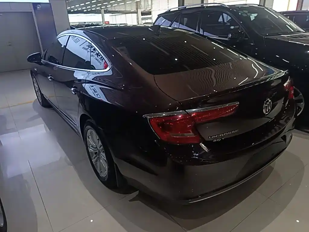 Buick LaCrosse — миниатюра 5