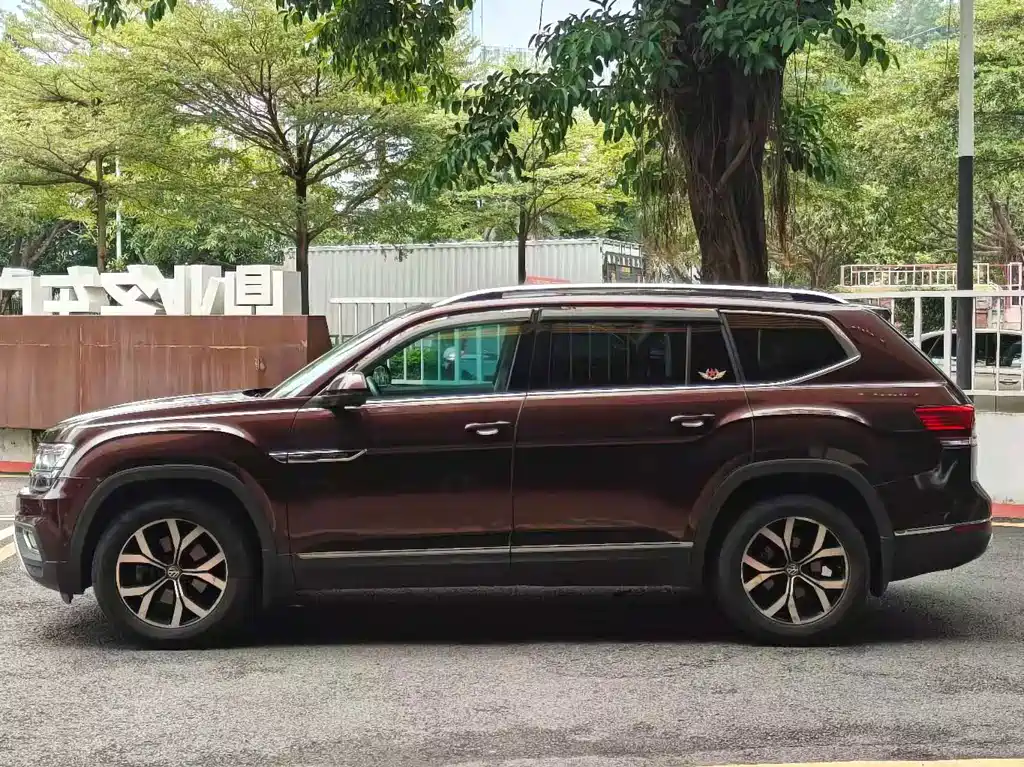 Volkswagen Teramont — миниатюра 4