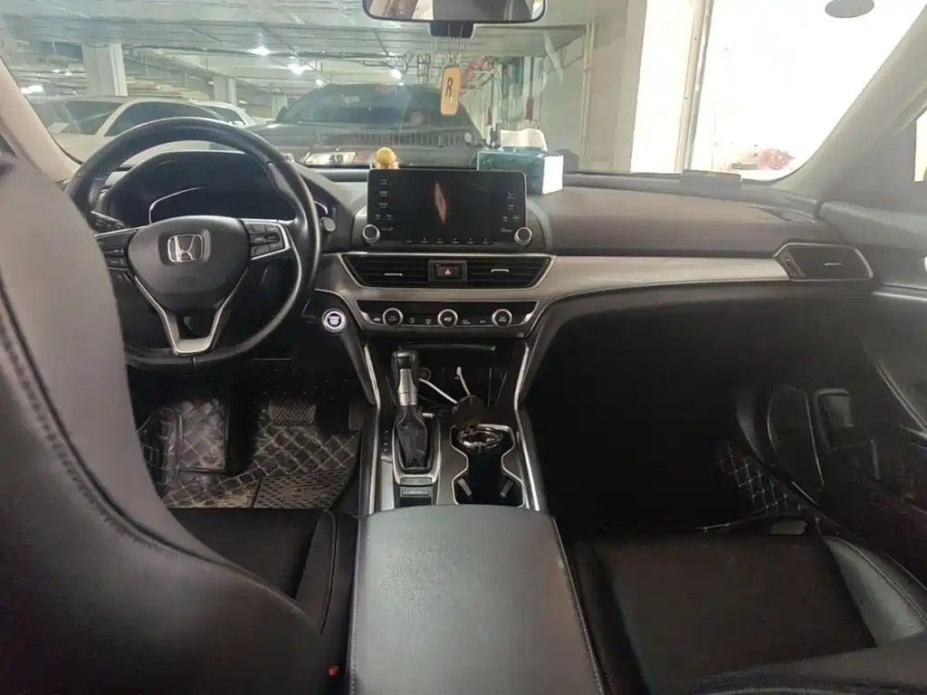 Honda Accord — миниатюра 11