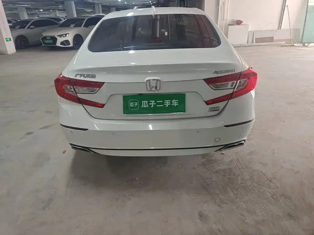 Honda Accord — миниатюра 6