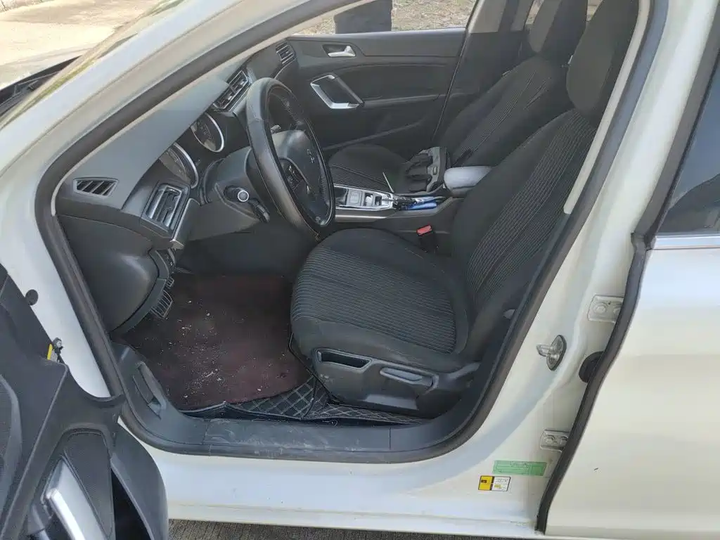 Peugeot 408 — миниатюра 12