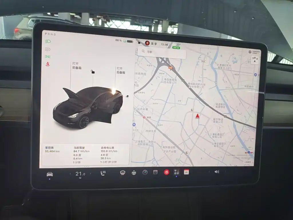 Tesla Model Y — миниатюра 12
