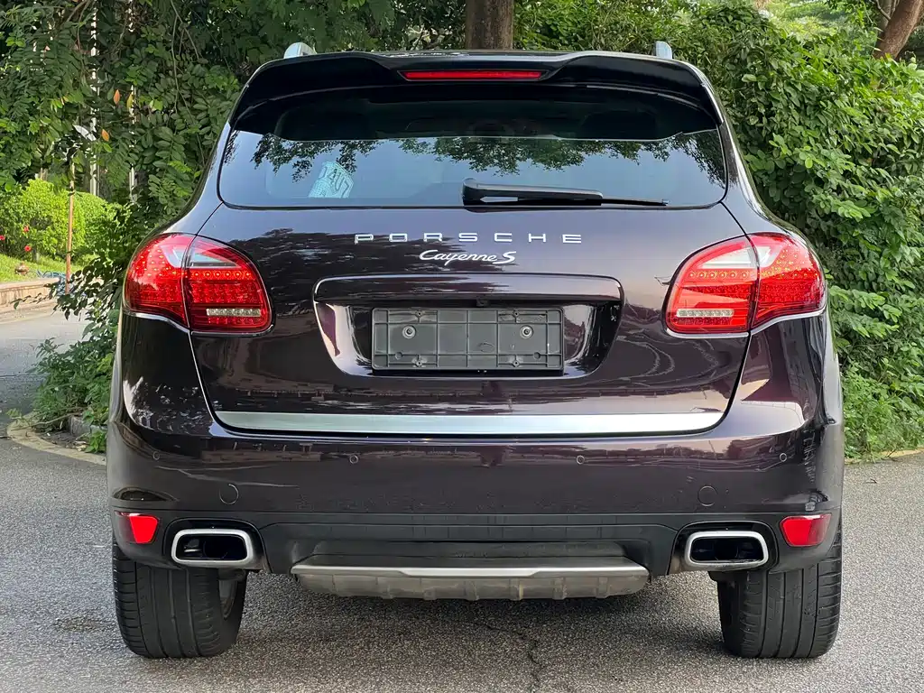 Porsche Cayenne — миниатюра 3