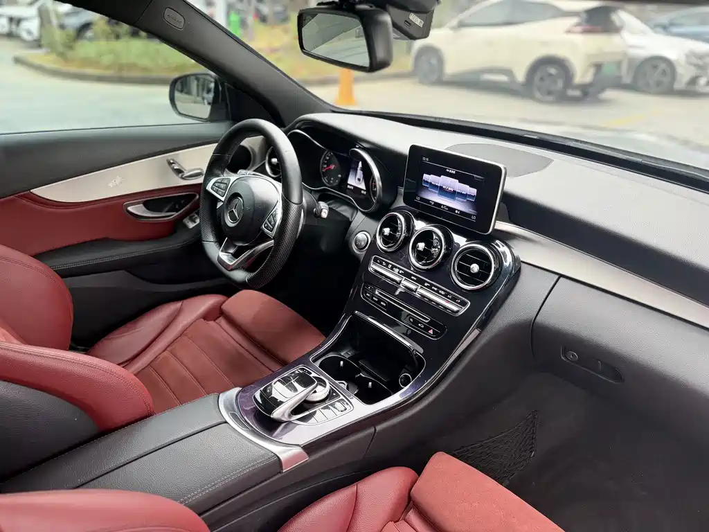 Mercedes-Benz C-Class — миниатюра 5