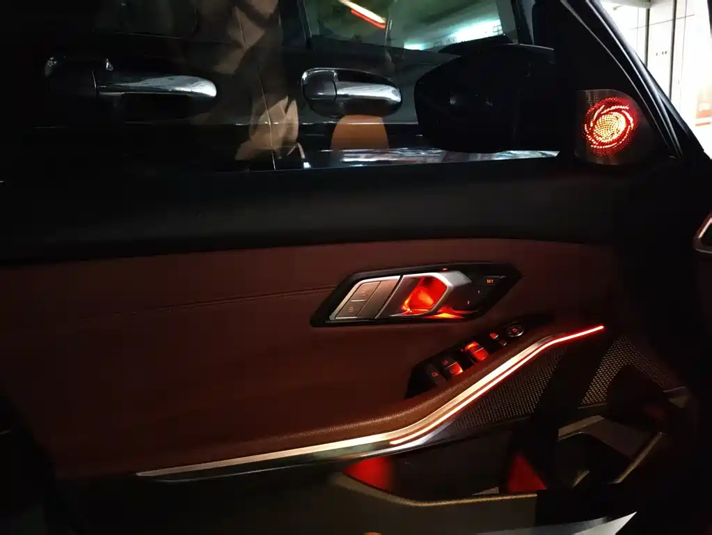 BMW 3 Series — миниатюра 7