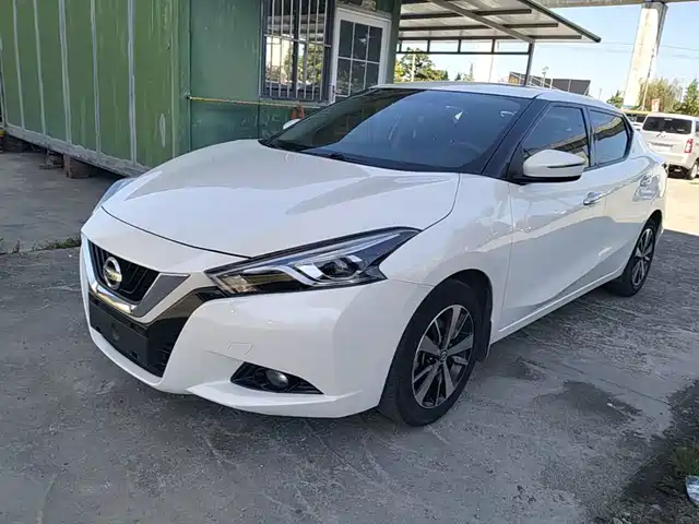 Nissan Bluebird