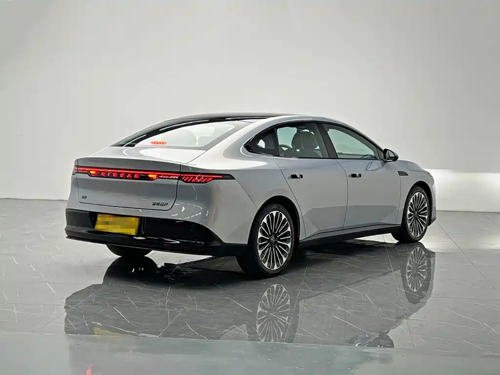 Nissan N7 — миниатюра 6