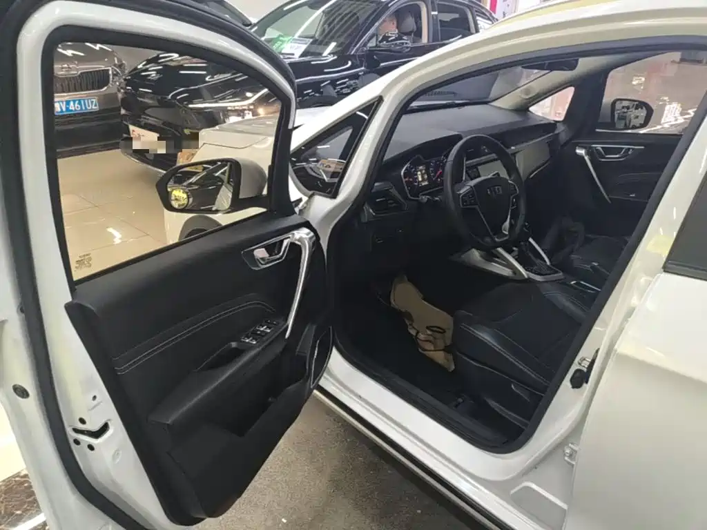 Geely Vision X3 — миниатюра 16