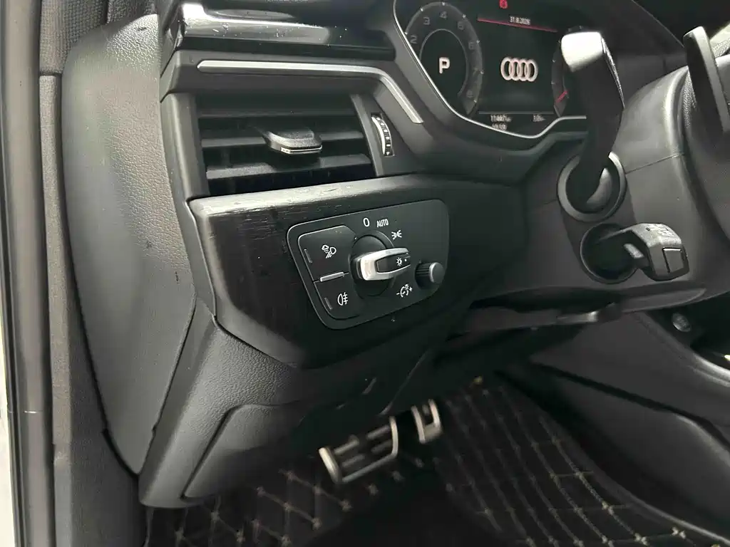 Audi A4L — миниатюра 13