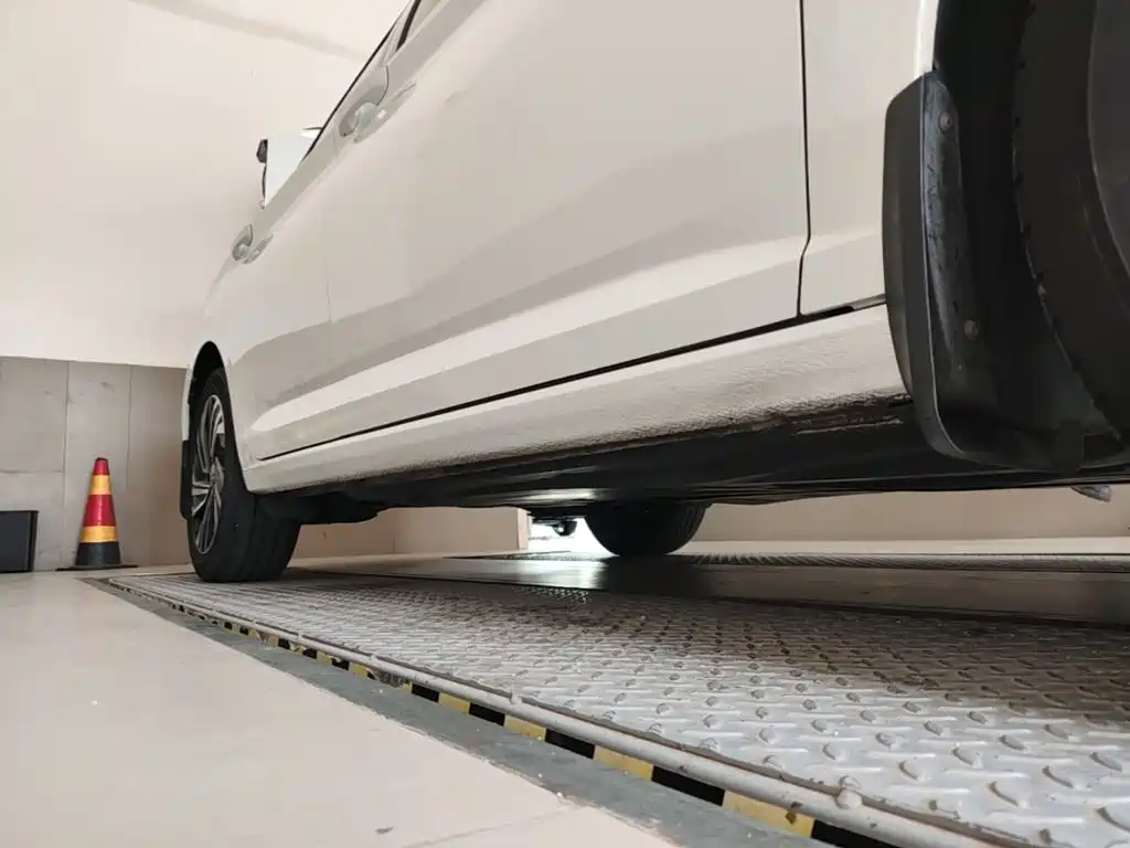 Volkswagen Sagitar — миниатюра 21