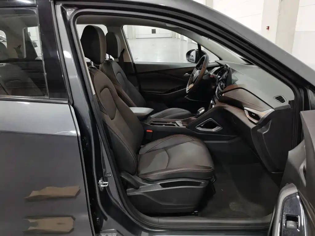 Chevrolet Volando — миниатюра 23