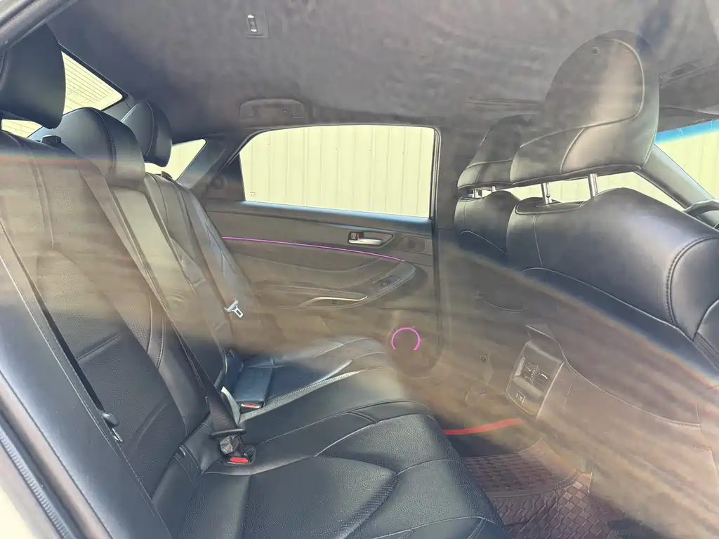 Toyota Avalon — миниатюра 19