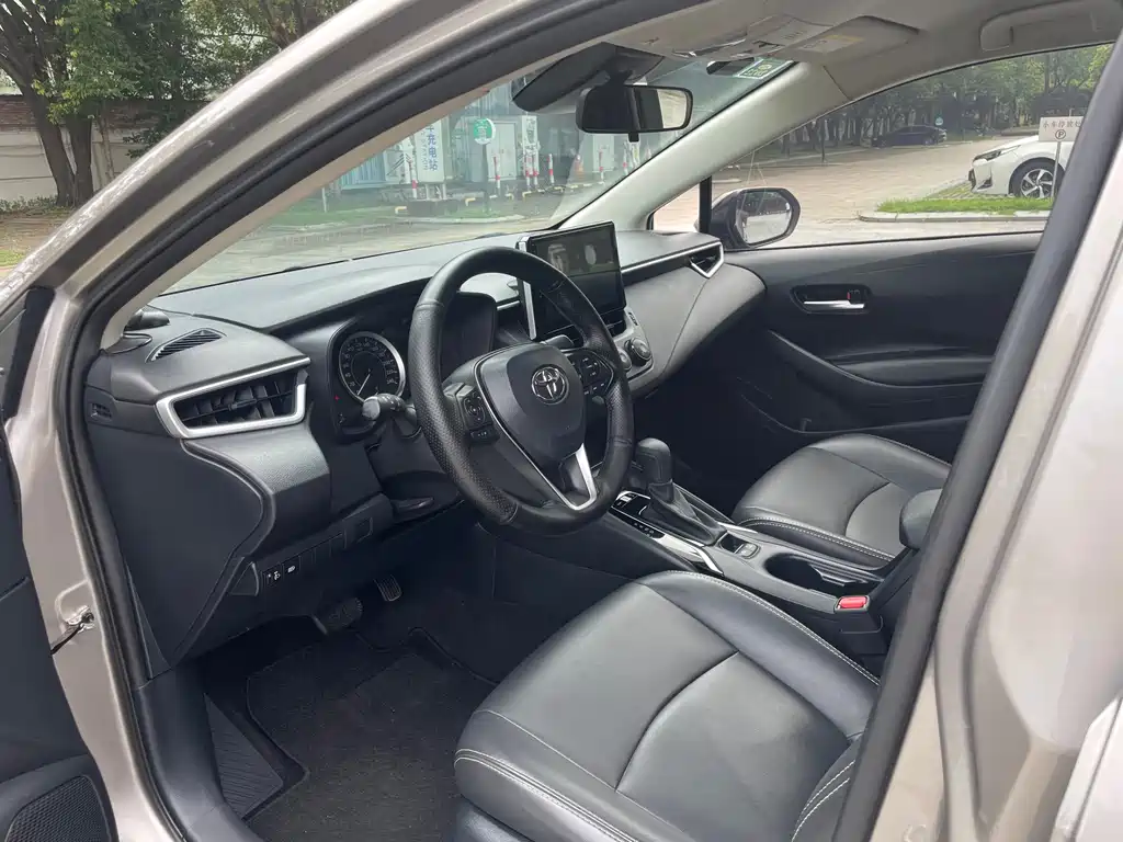 Toyota Corolla — миниатюра 11