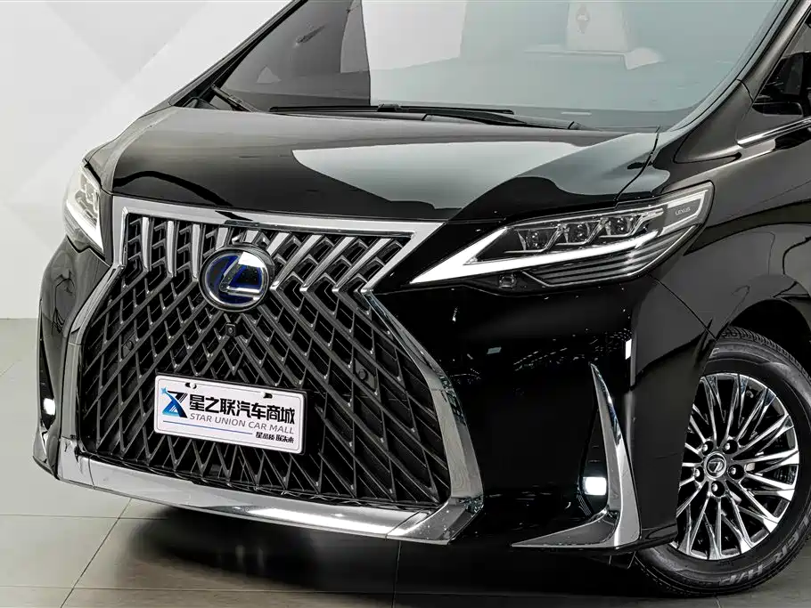 Lexus LM — миниатюра 2