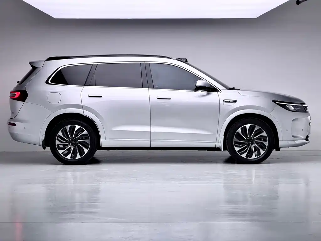 AITO ASK THE WORLD M7