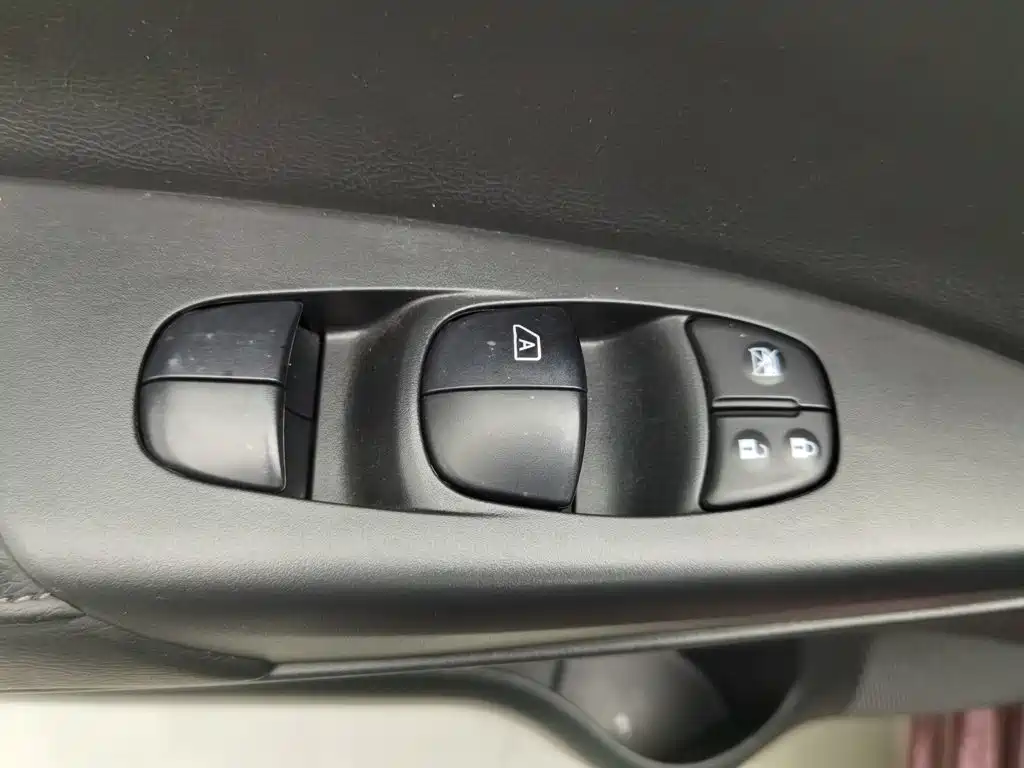 Nissan Sylphy — миниатюра 9