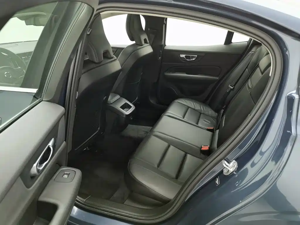 Volvo S60 — миниатюра 15