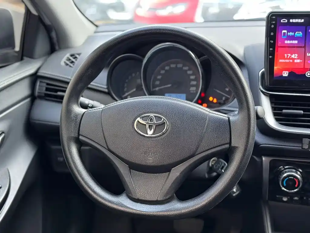 TOYOTA YARIS L ZHIXUAN