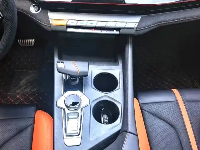 Changan UNI-V 2024 1.5T