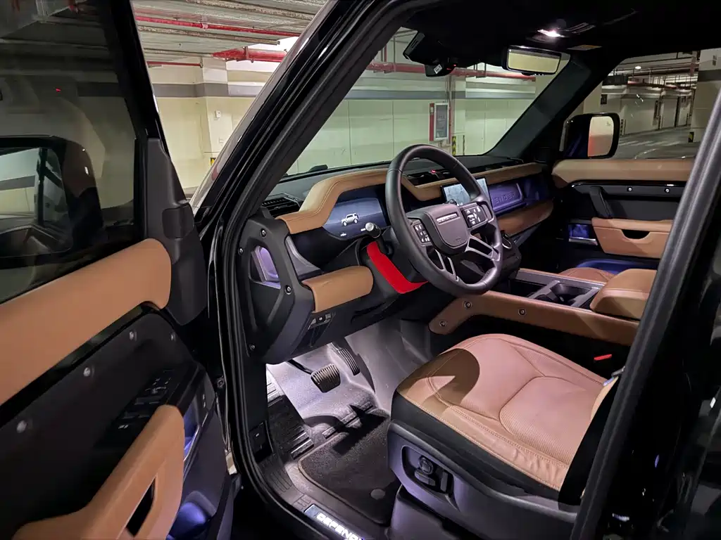 Land Rover Defender — миниатюра 4