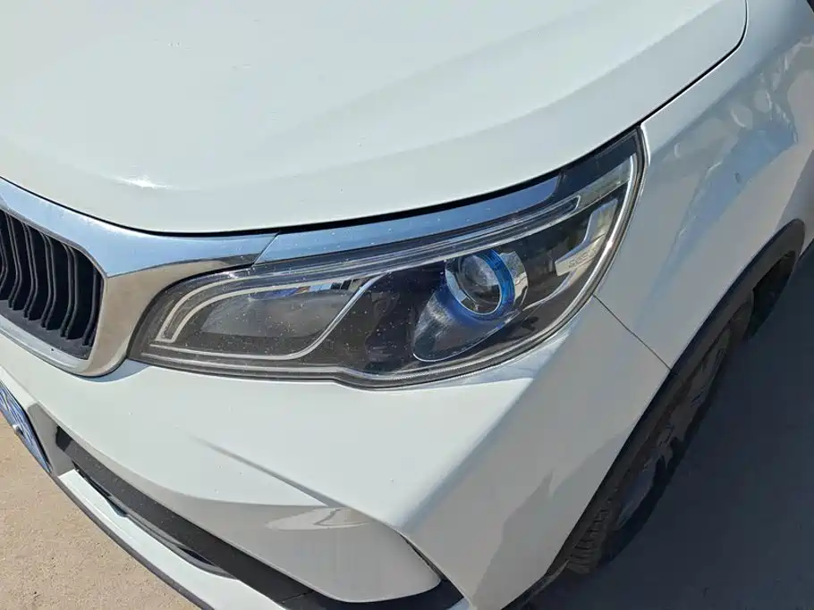 Geely Vision X3 — миниатюра 5