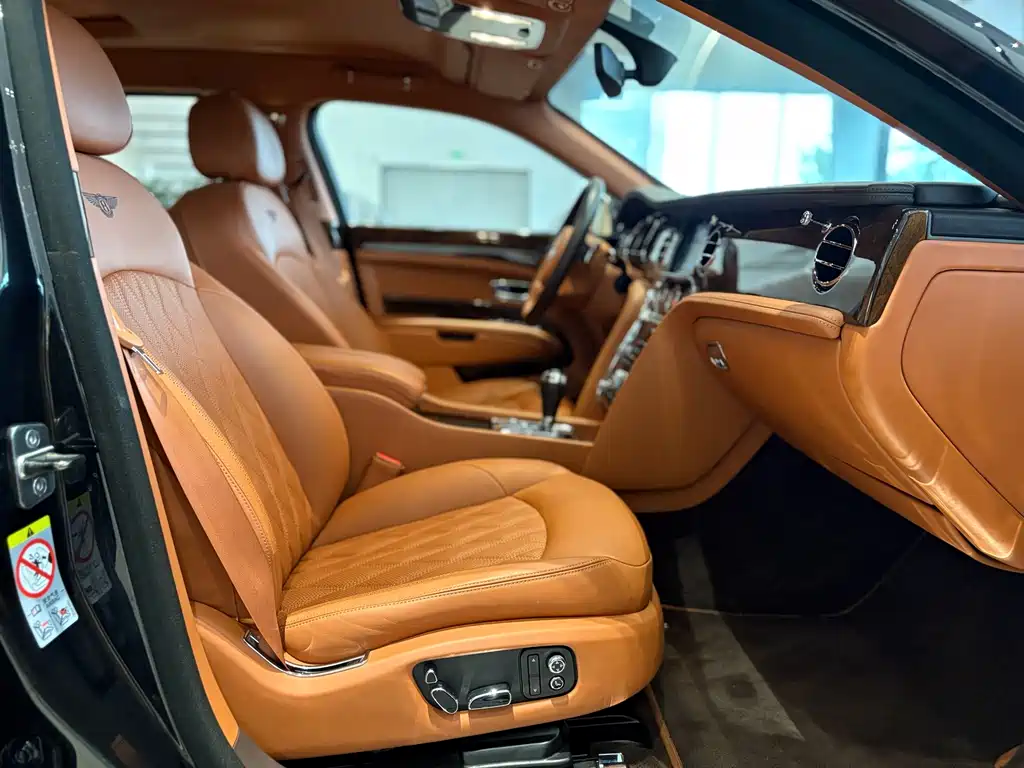 Bentley Mulsanne 6.8T Long Wheelbase Edition, фото 23