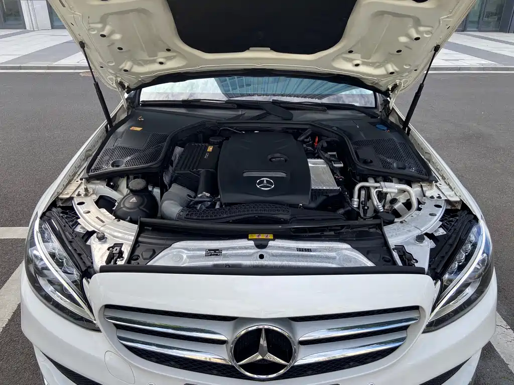 Mercedes-Benz C-Class — миниатюра 19