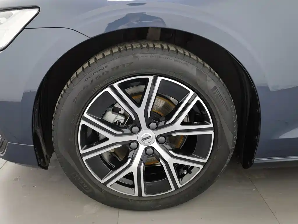 Volvo S60 — миниатюра 17