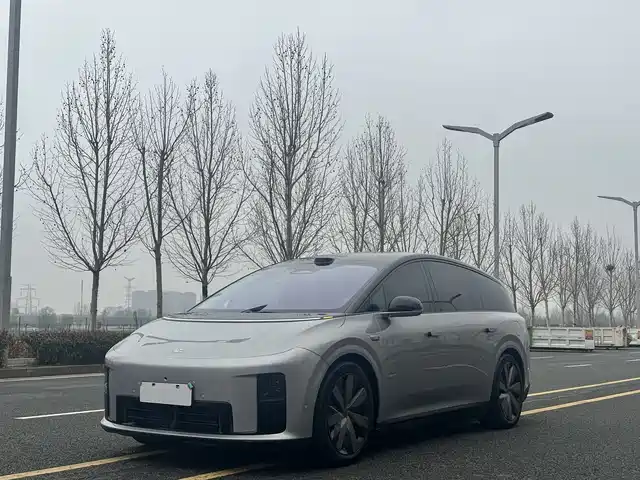 Li Auto IDEAL I8 2025