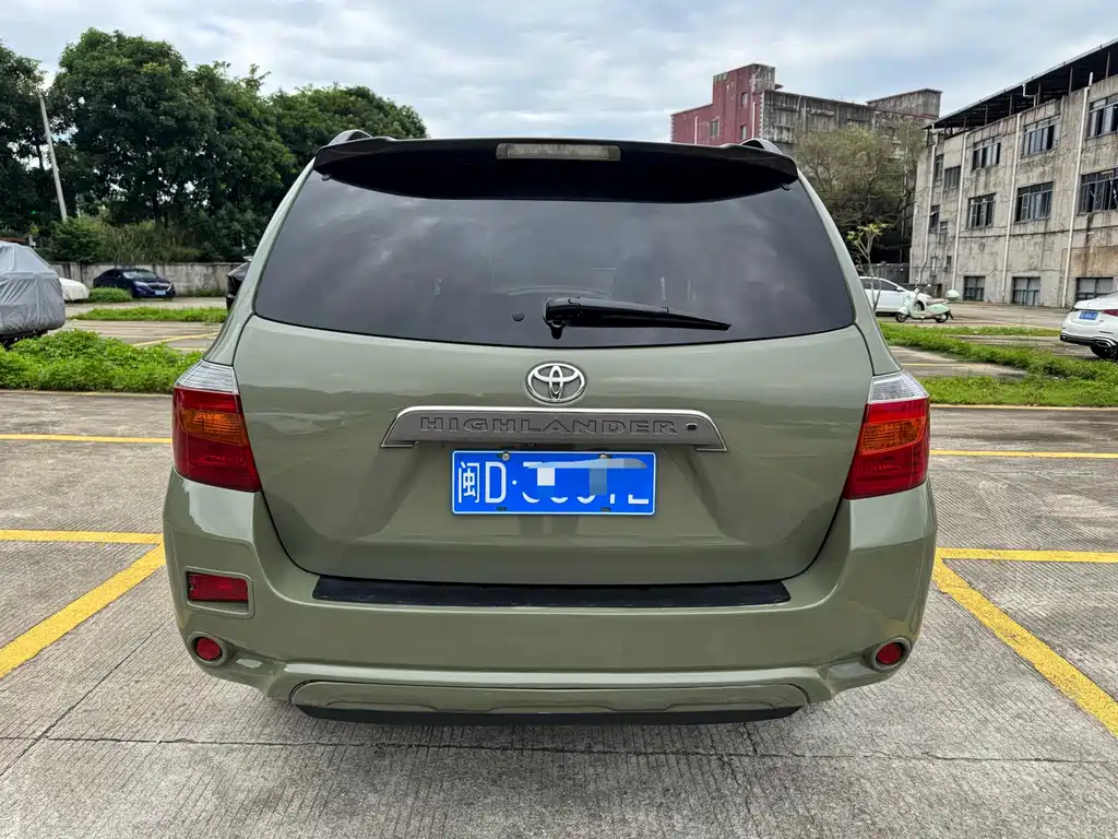 Toyota Highlander — миниатюра 5