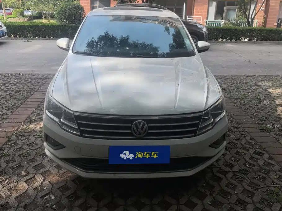 Volkswagen Jetta — миниатюра 2
