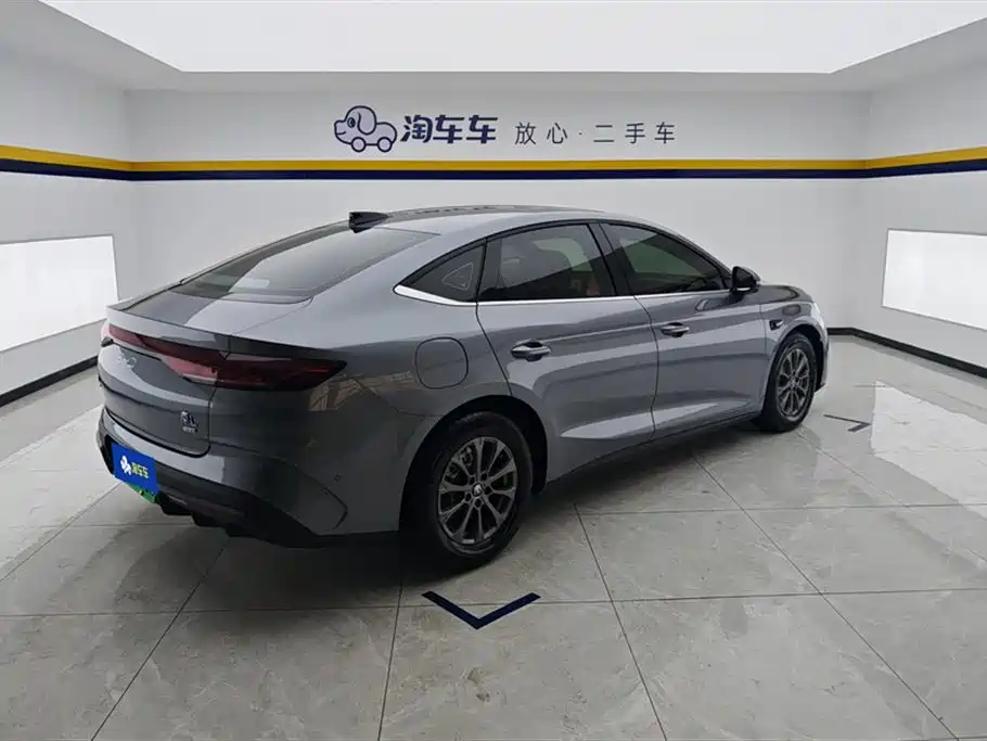 BYD QIN L