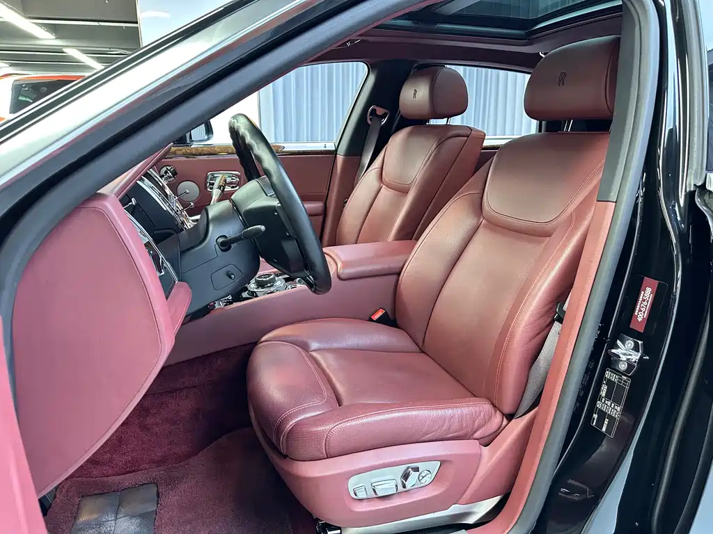 Rolls-Royce Ghost — миниатюра 8