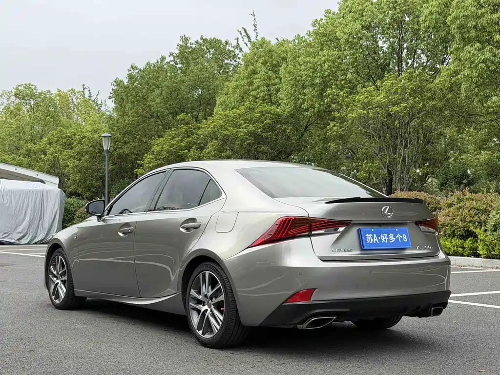 Lexus IS 2017 300 F SPORT