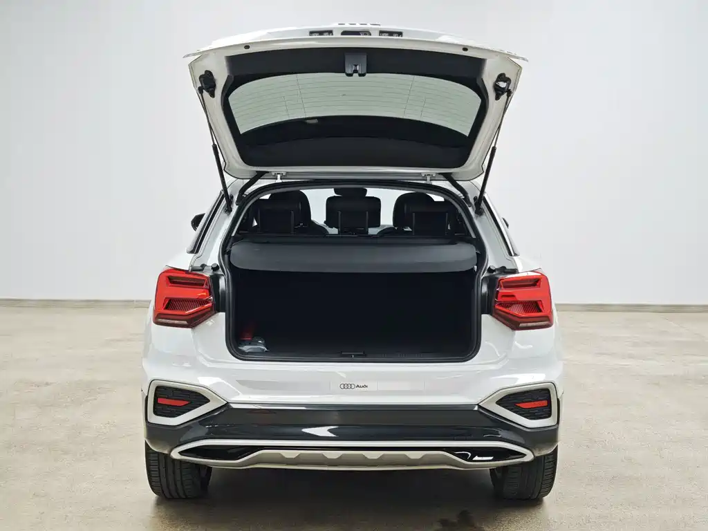 Audi Q2L — миниатюра 6