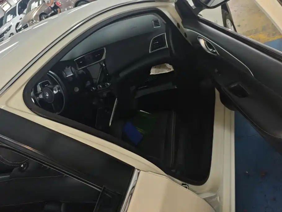 Nissan Sylphy — миниатюра 8